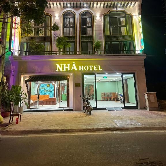 Nhã Hotel