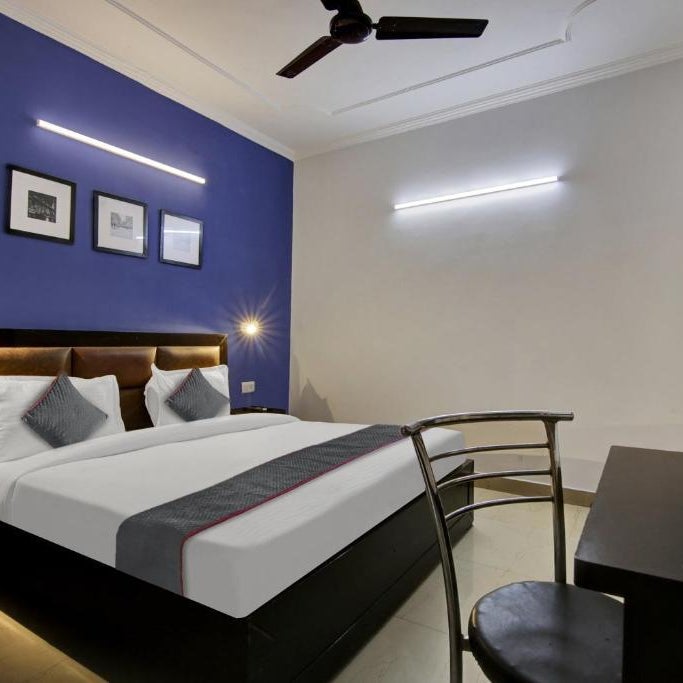 Super Townhouse Saket Residency Near Saket Metro Thumbnail