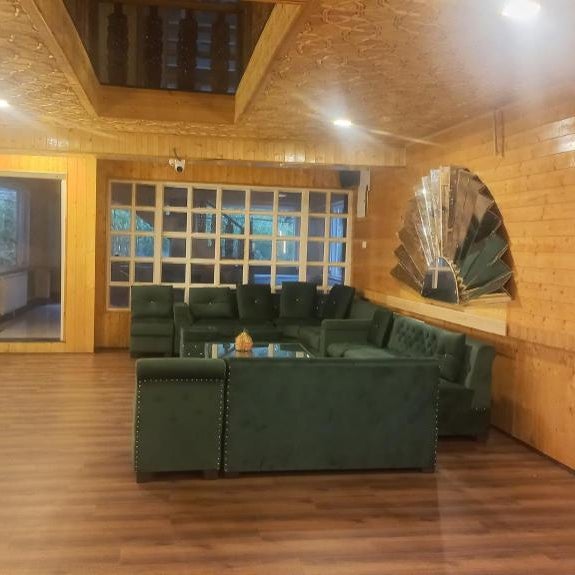 Xenious White House Kashmir