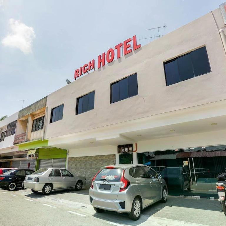 The Rich Hotel