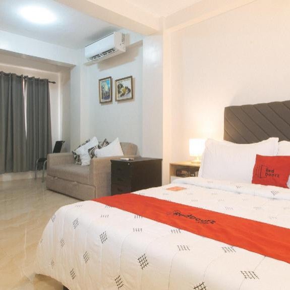 RedDoorz at Delorian Residences Thumbnail