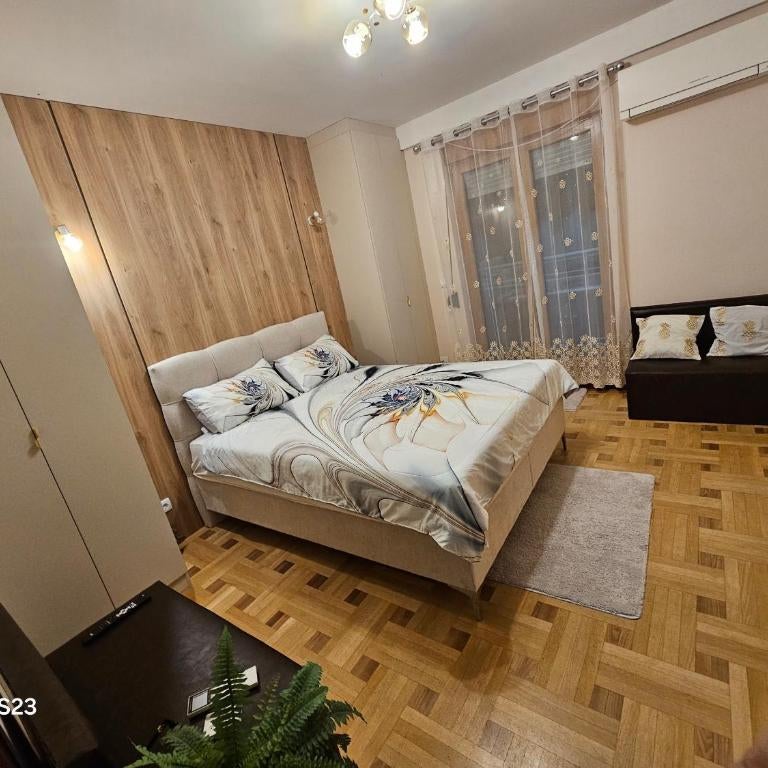 Gold Studio