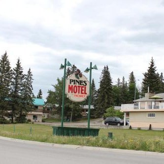 Pines Motel Thumbnail