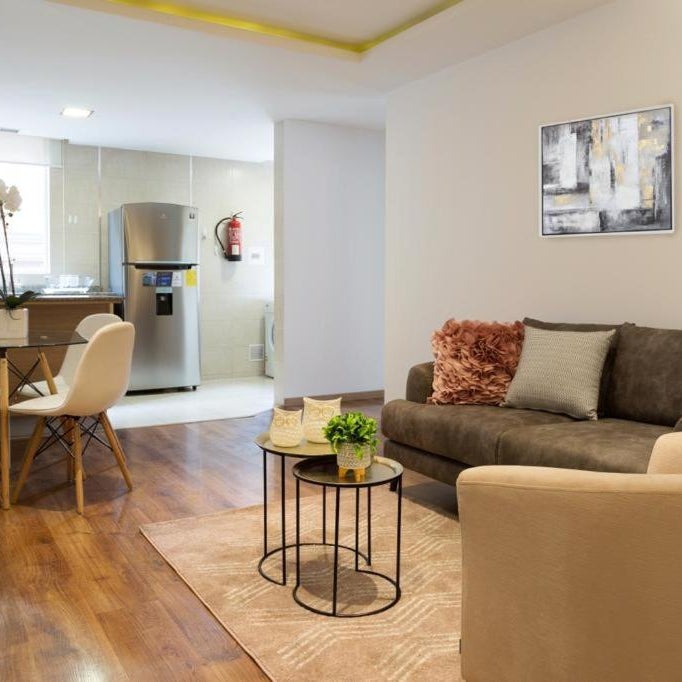 Luxemburgo, hermoso apartamento, parque La Carolina Thumbnail