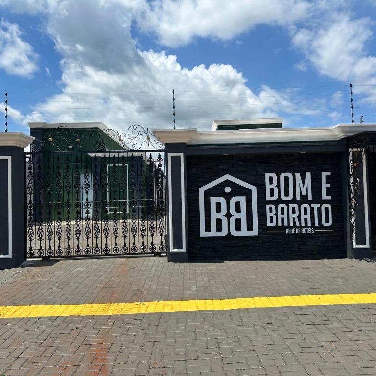Bom e Barato rede de hoteis Thumbnail