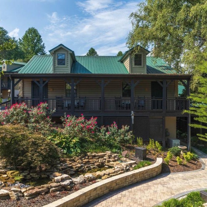 Lodge At Tellico