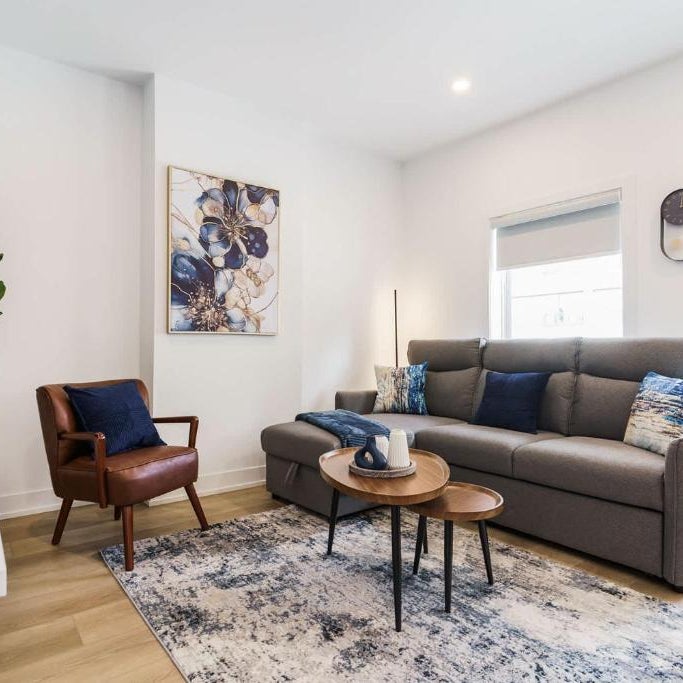 The McCaul by Casa Hotels Group CN Tower Suite