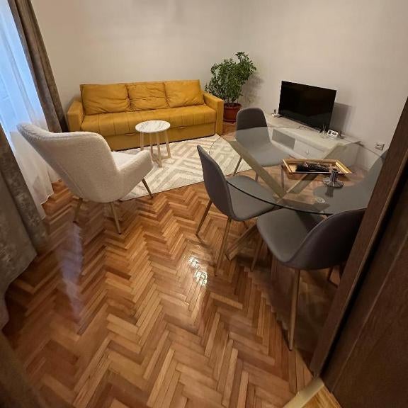 Apartman Crveni Pevac Thumbnail