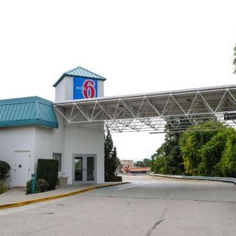 Motel 6-Warwick, RI - Providence Airport - I-95 Thumbnail