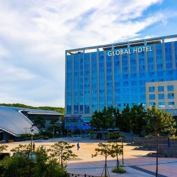 Incheon Airport Global Hotel & Suites (Unseo Station)