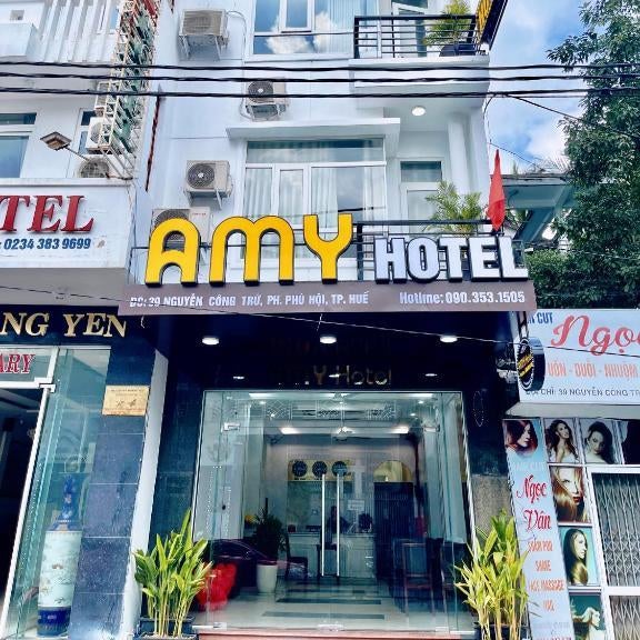 Amy Hotel Hue Thumbnail