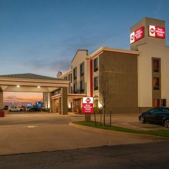 Best Western Plus Memorial Inn & Suites Thumbnail