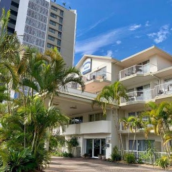 Outrigger Burleigh Thumbnail