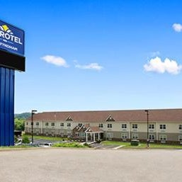 Microtel Inn & Suites by Wyndham Mineral Wells/Parkersburg Thumbnail