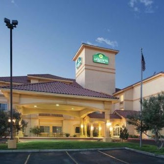 La Quinta Inn & Suites by Wyndham Albuquerque Midtown Thumbnail