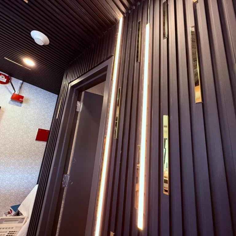 The Vine Hotel Bronx New Thumbnail