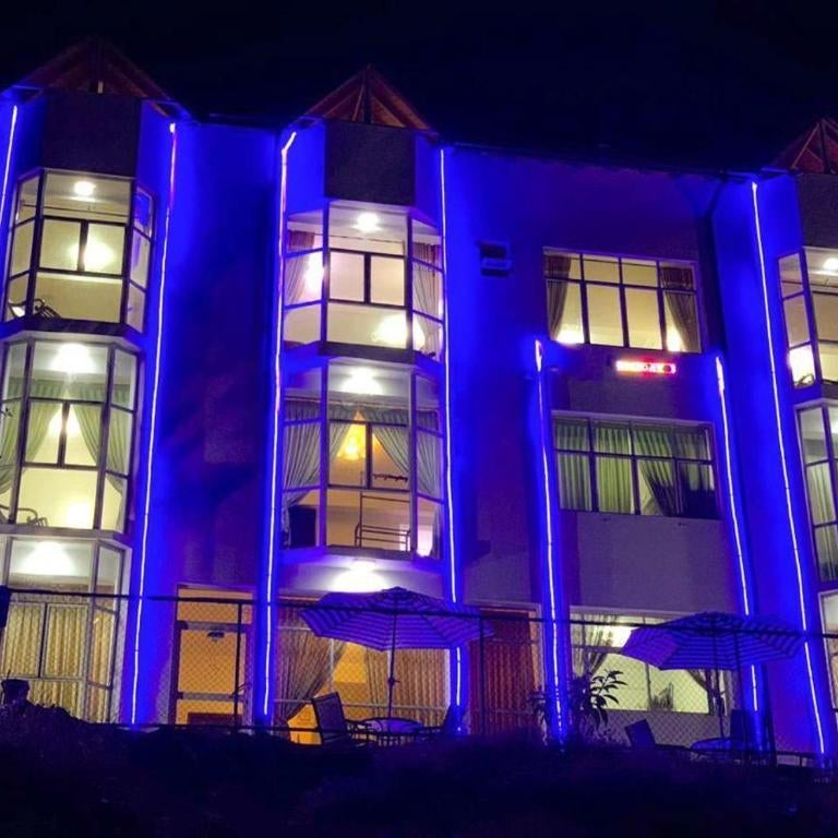 Drizzle Ridge Hotel Thumbnail