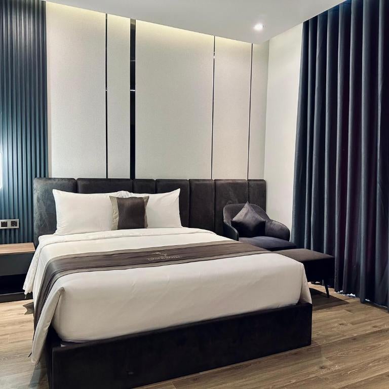 LION 15 Hotel Thumbnail