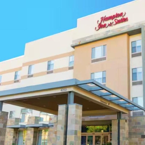 Hampton Inn & Suites by Hilton Corona