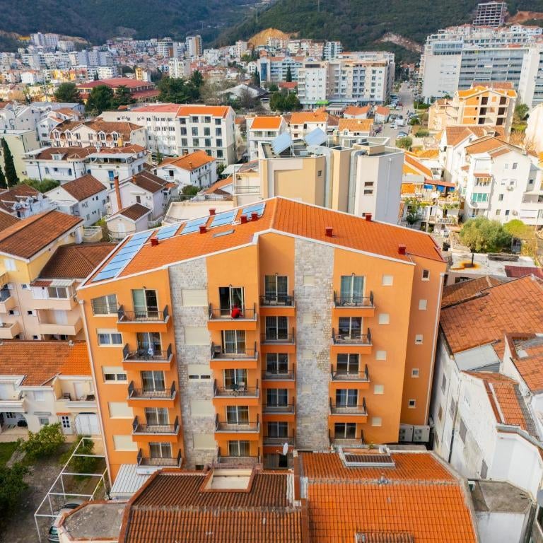 Luca Apartments