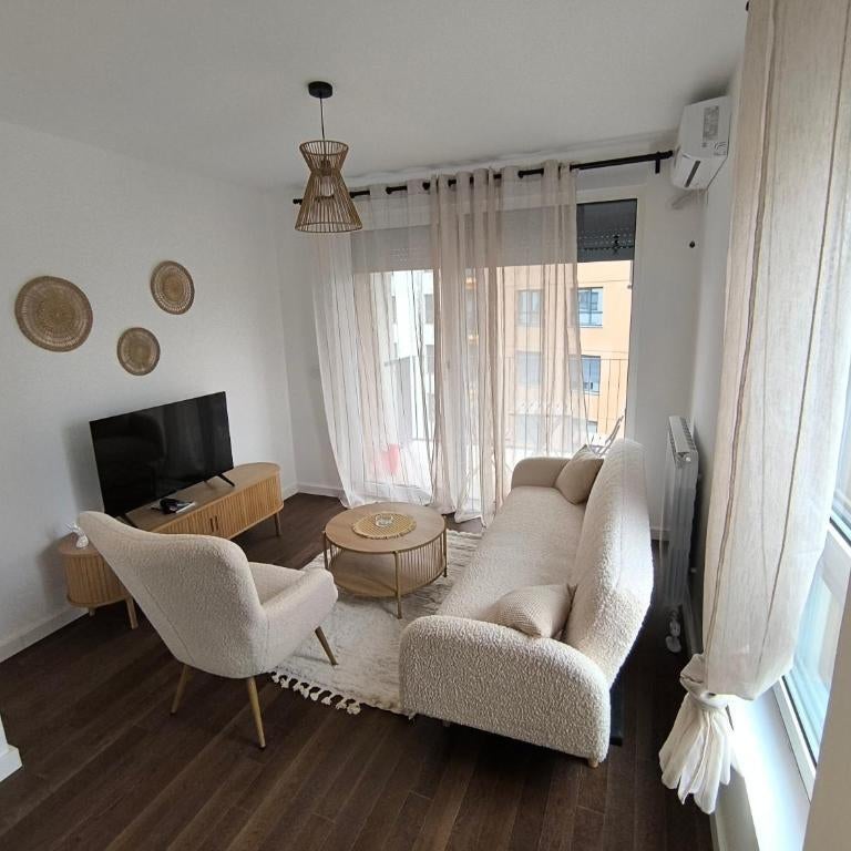 Tesla Apartman's Thumbnail