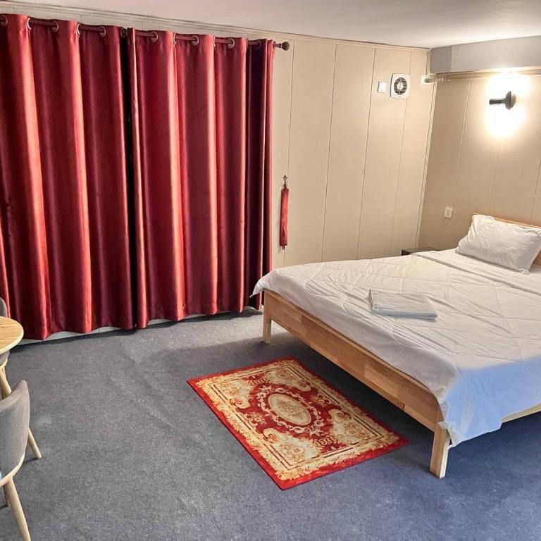 Whitehoue Guesthouse B Thumbnail