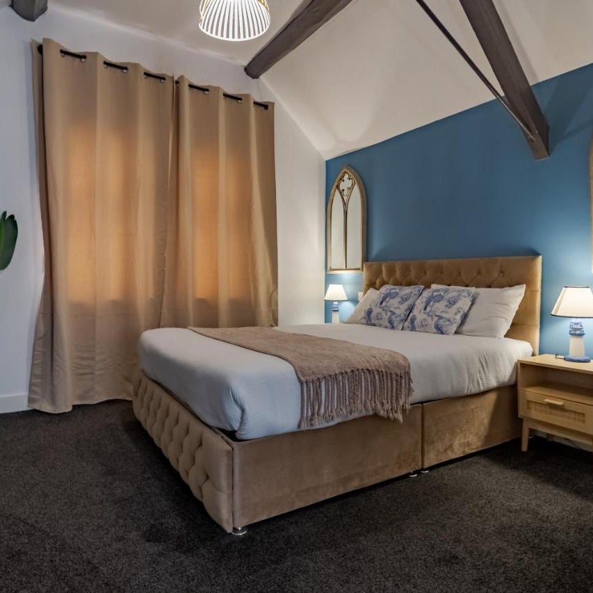STAY HUB City Centre -Self Check-in Hotel