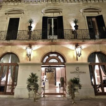 SANTA CHIARA SUITE HOTEL & SPA - Lecce