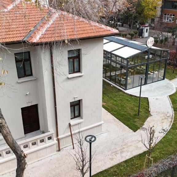VE Hotels Adakale