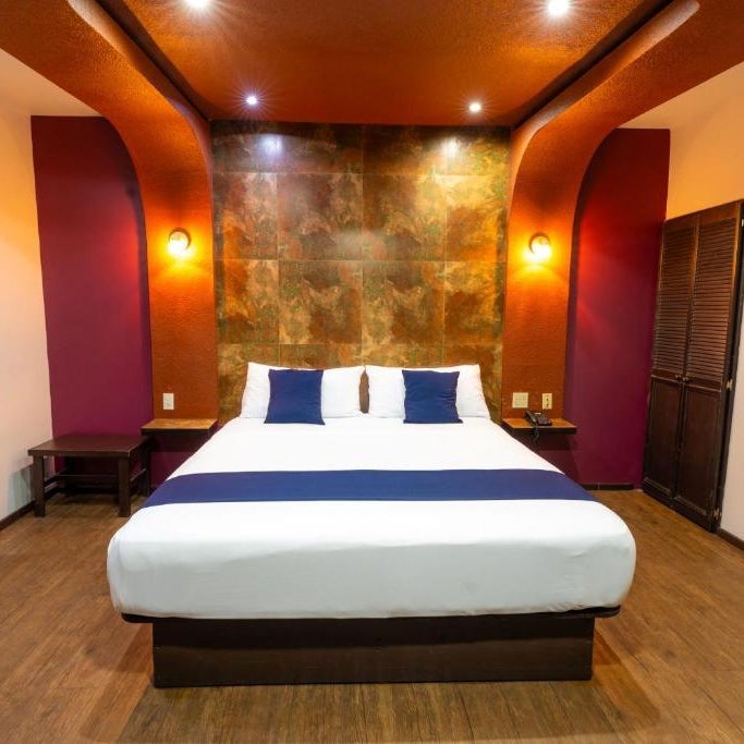 Hotel Rose Ensenada Thumbnail