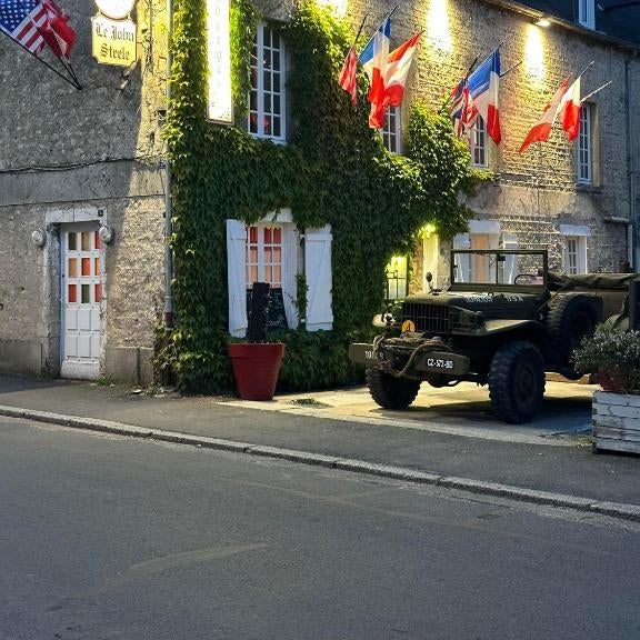 Auberge le John Steele