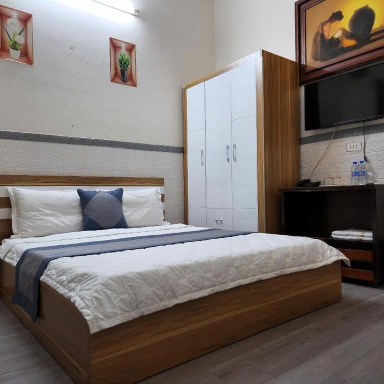 HOME Hotel Thumbnail