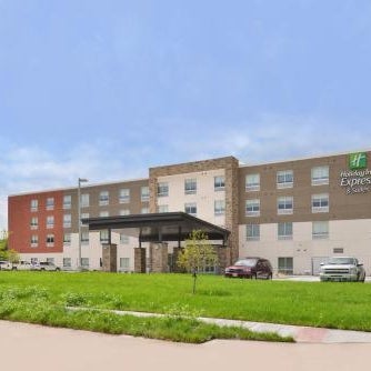Holiday Inn Express & Suites Omaha Airport By IHG Thumbnail