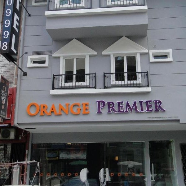 Orange Premier Hotel Taman Segar Thumbnail