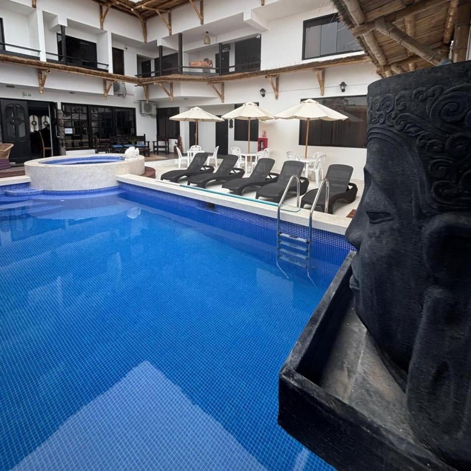 Hotel Brisas del Mar