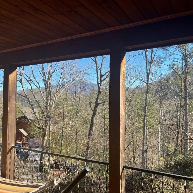 Greenbrier Woods cabin Thumbnail