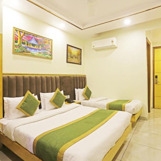 Hotel Aman Imperial Just a Minute Away From New Delhi Railway Station and Connaught place Thumbnail