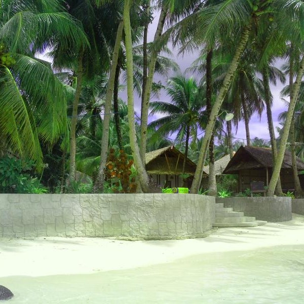 Eddie's Beach Resort Siargao