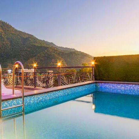 Pride Inn By Maps Hospitality - Swimming Pool