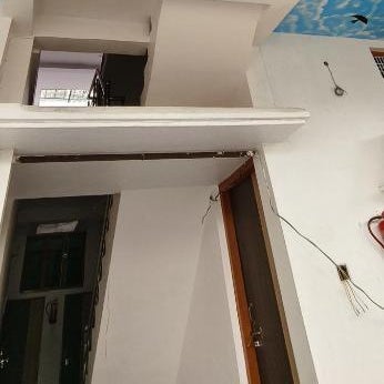 Geeta Teerth Guest House AC and Non AC Rooms