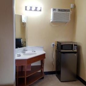 Budget Inn - Keokuk Thumbnail