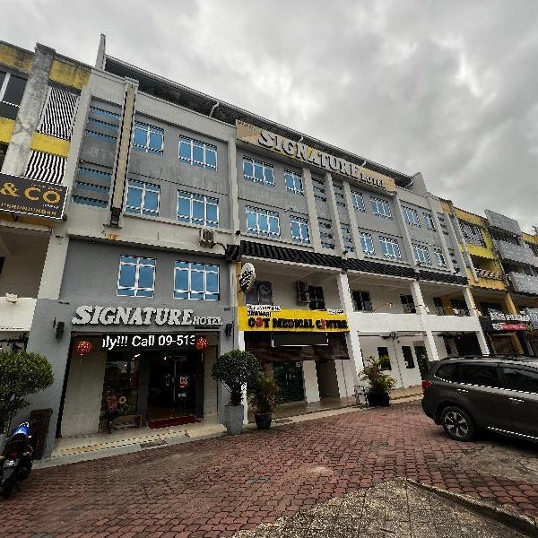 Signature Hotel Thumbnail