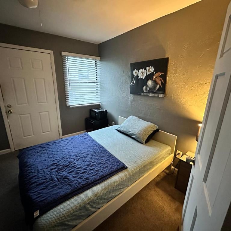 Cozy Private Double Room Thumbnail