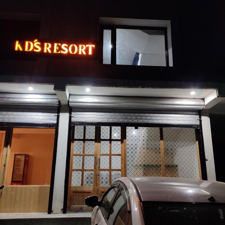 KD'S RESORT