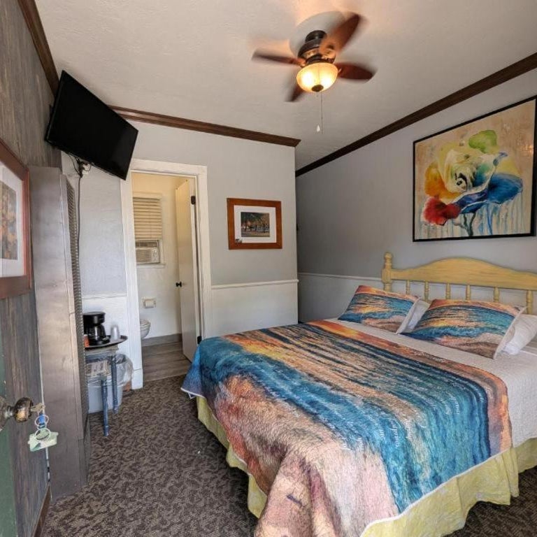 Squaw Valley Motel Room 5
