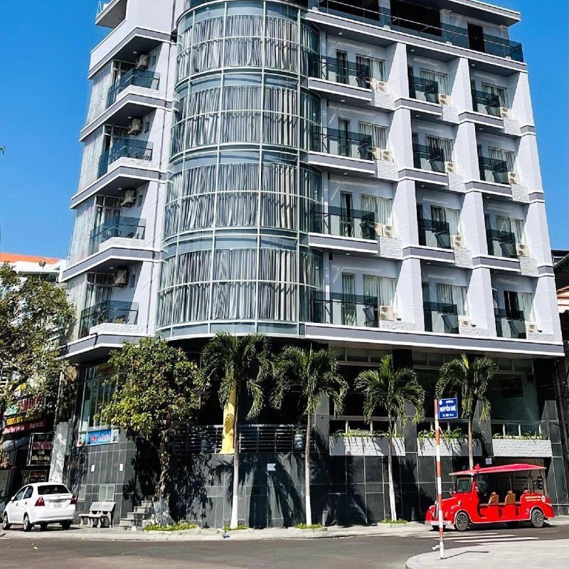 Y Linh Hotel
