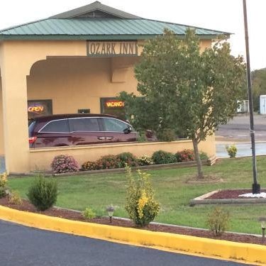 Ozark Inn Thumbnail