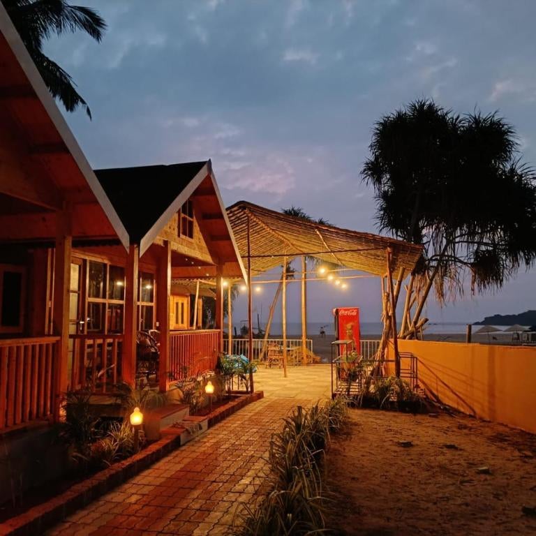Sand Tent Beach Resort Patnem