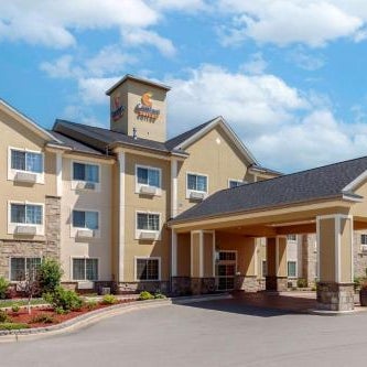 Comfort Suites Johnson Creek Thumbnail