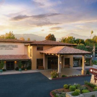 DoubleTree by Hilton Claremont Thumbnail